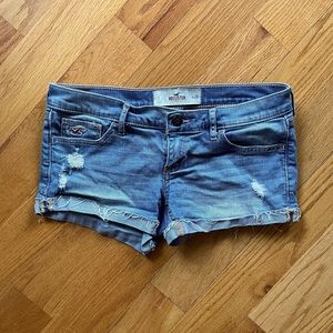 ✨ 3 for $18 ✨ Hollister | denim shorts